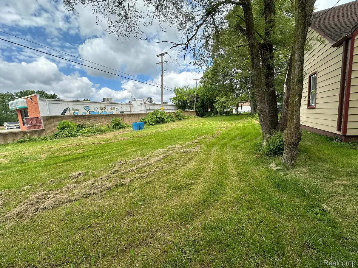 0000 ETON AVE, Dearborn Heights, MI 48125 - Image #1