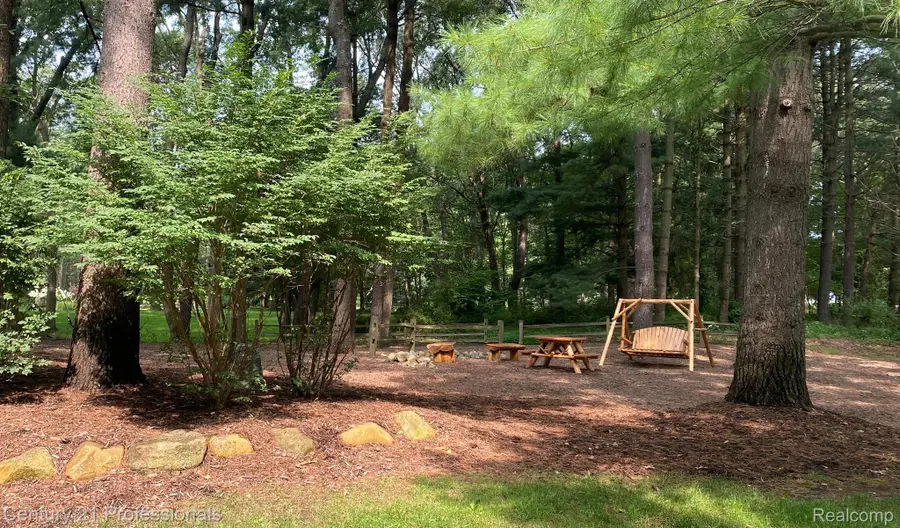 7795  Fieldstone RIdge, Clarkston, MI 48348 - Image #3