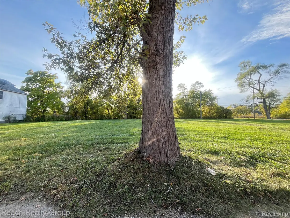 3837 CADILLAC BLVD, Detroit, MI 48214 - Image #1