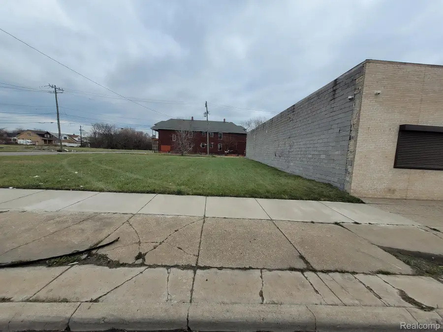 8840 VAN DYKE ST, Detroit, MI 48213 - Image #3