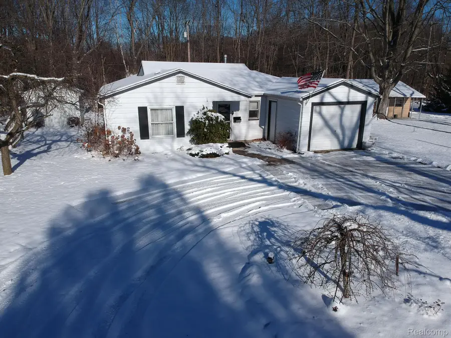 4224 ATKINS RD, Port Huron Charter Township, MI 48060 - Image #2