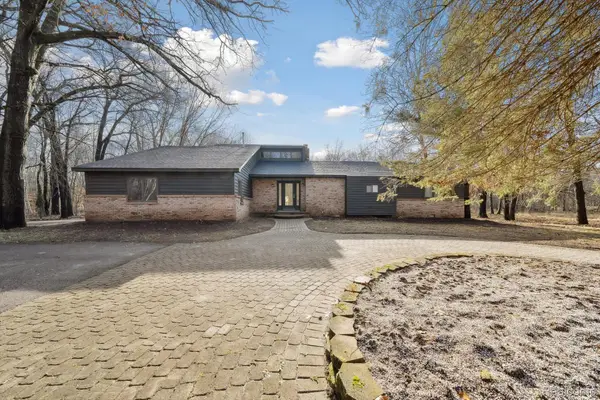 8270 Mcclements Road, Brighton, MI 48114