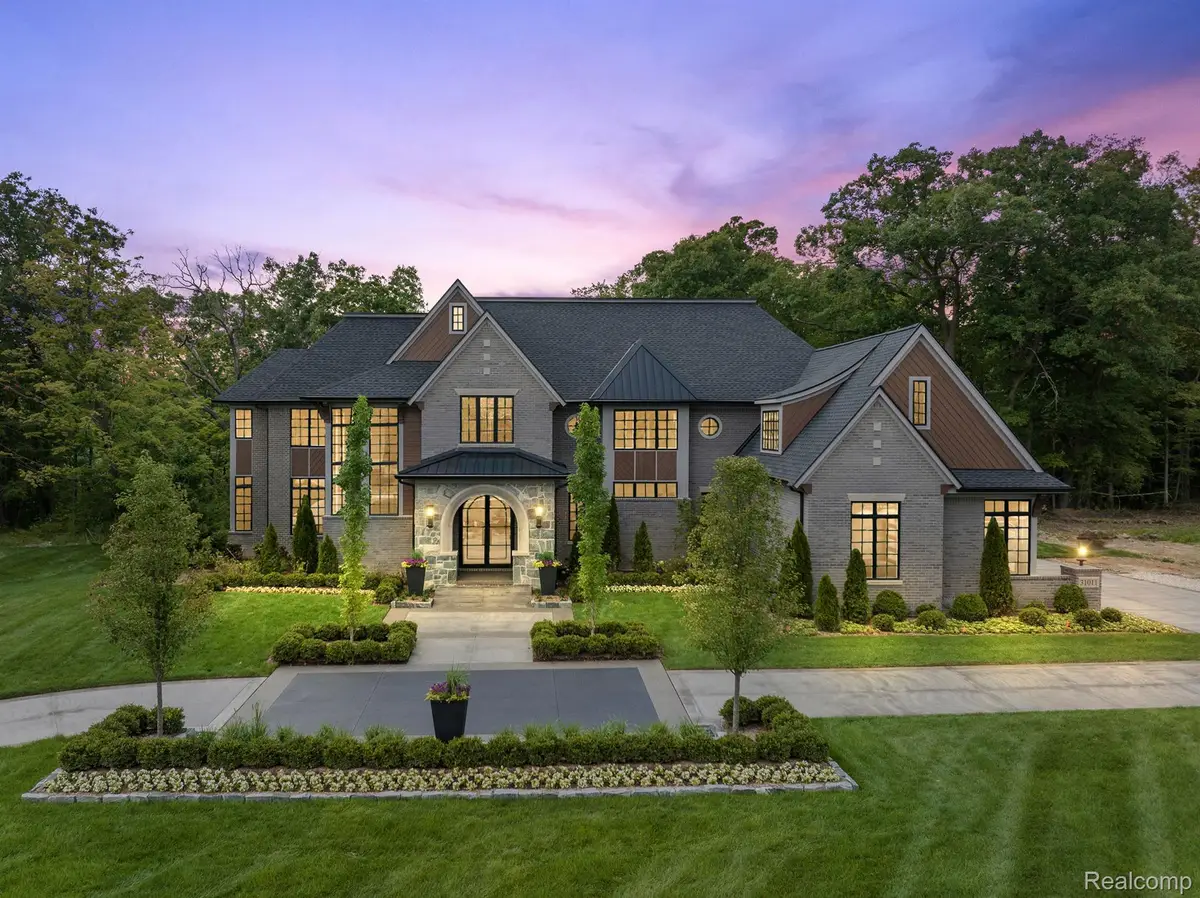 31011 Pioneer AVE, Bingham Farms, MI 48025 - Image #1