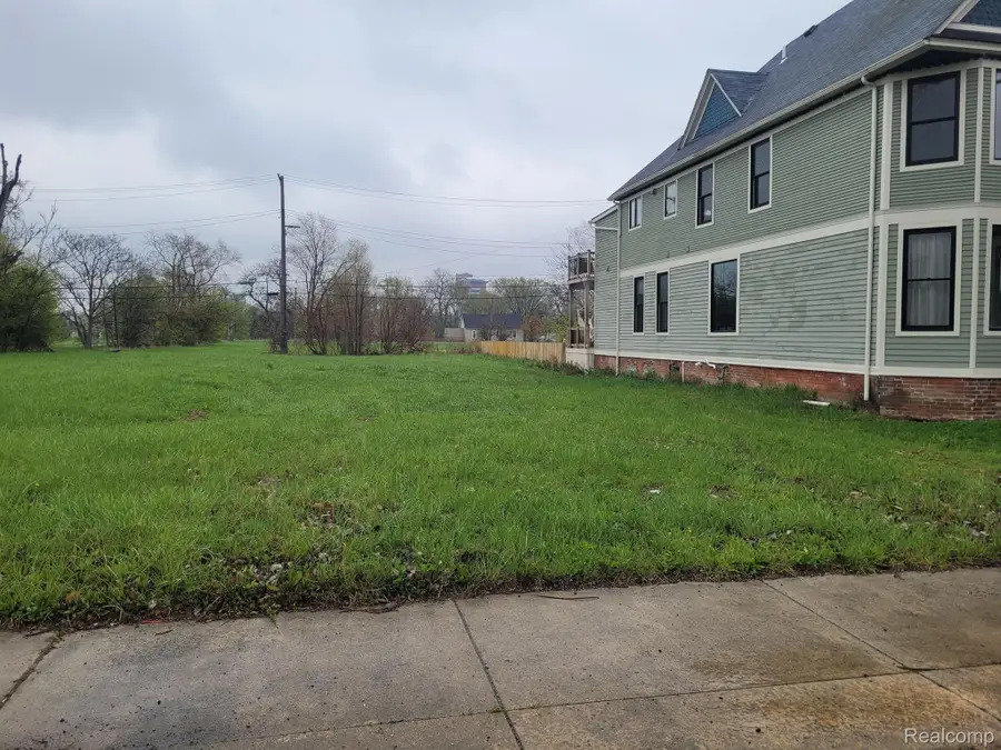 3028 14TH ST, Detroit, MI 48216 - Image #2