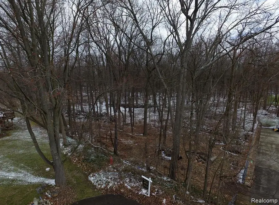 00 Gilbo, Waterford, MI 48328 - #3