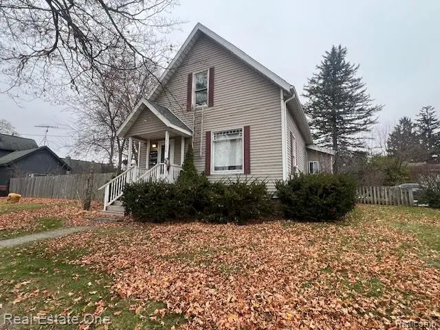 1120 W OREGON ST, Lapeer, MI 48446 - Image #2