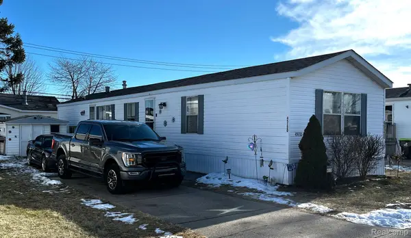 45130 Sheri Drive, Macomb, MI 48044