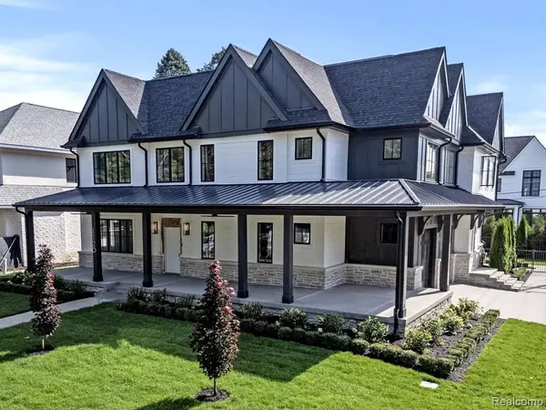 1120 Lyonhurst Street, Birmingham, MI 48009