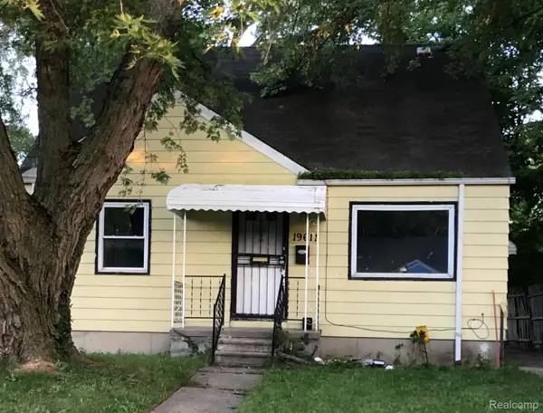 19611 W CHICAGO ST, Detroit, MI 48228