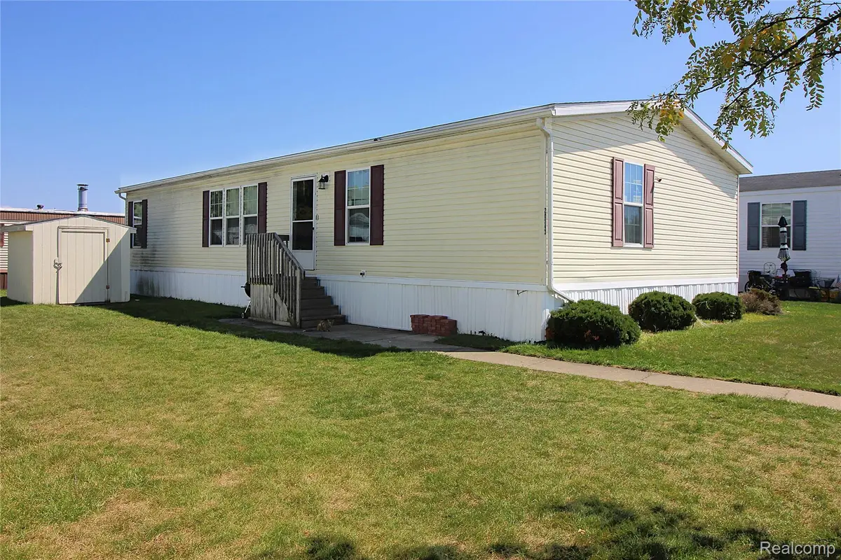 20543 Glenallen, Clinton Township, MI 48036 - Image #1