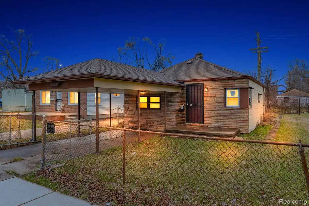 20850 WALTHAM RD, Warren, MI 48089 - Image #1