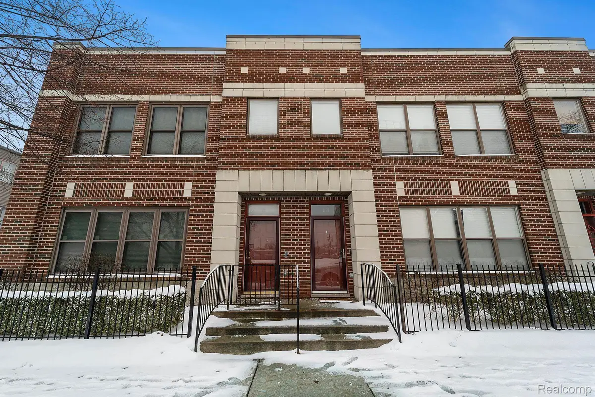 9 DELAWARE ST, Detroit, MI 48202 - Image #1