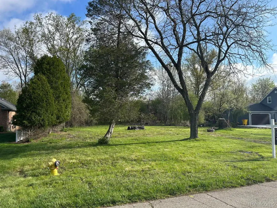 7806 Island BLVD, Grosse Ile, MI 48138 - Image #3