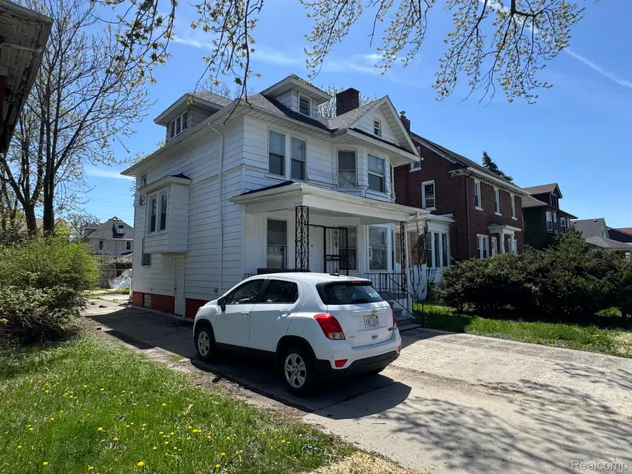 879 WEBB ST, Detroit, MI 48202 - Image #2