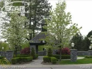 6306 Bridle Path, Grand Blanc, MI 48439 - Image #1