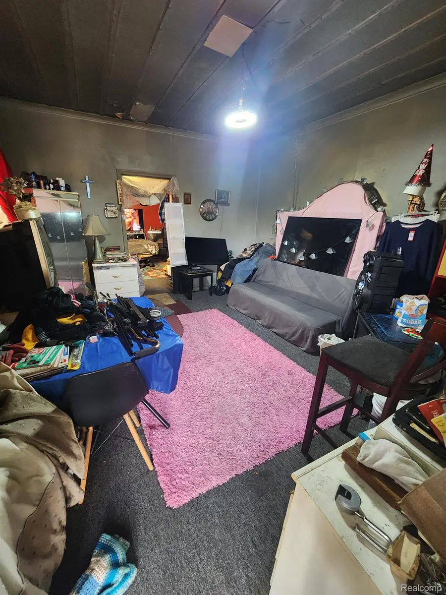 2124 E FOREST AVE, Detroit, MI 48207 - #3
