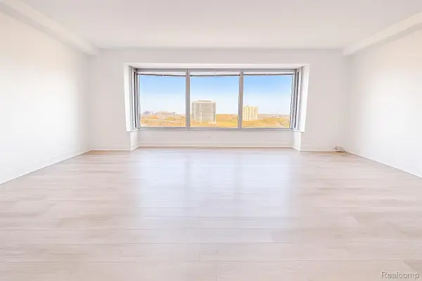 1300 E LAFAYETTE ST 1209, Detroit, MI 48207