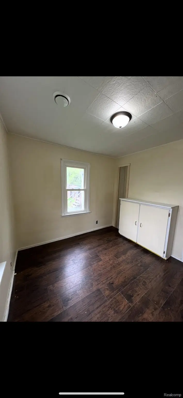 1531 GILBERT ST, Saginaw, MI 48602 - Image #3