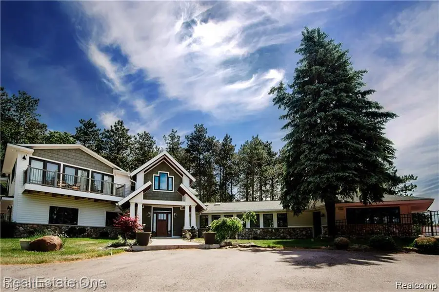 Address Withheld By Seller, Howell, MI 48855 - Image #2