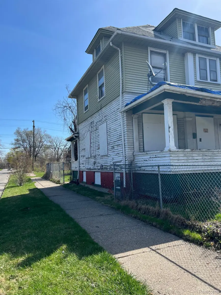 3674 MOUNT ELLIOTT ST, Detroit, MI 48207 - Image #2