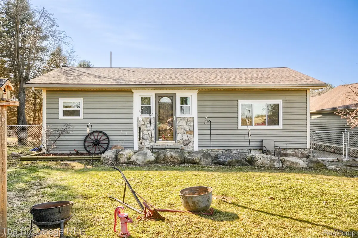 5079 JEFFERSON RD, North Branch Township, MI 48461 - Image #1