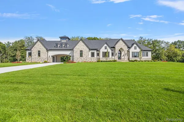 70501 Renata CRT, Bruce, MI 48065