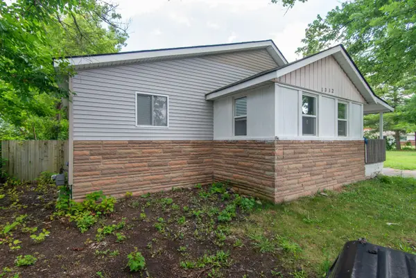 1312 EARLMOOR BLVD, Flint, MI 48506