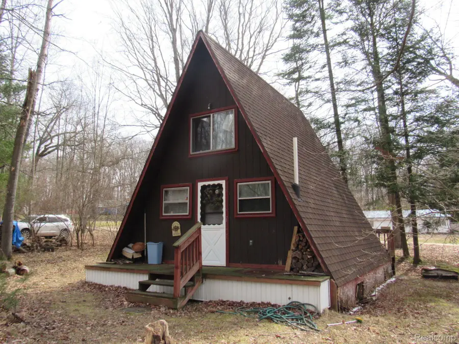 5892 WOODLAND DR, Lake, MI 48632 - Image #2