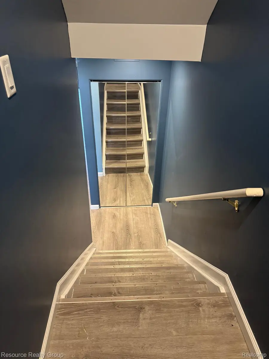 9701 Harbour Cove CRT, Ypsilanti, MI 48197 - Image #2