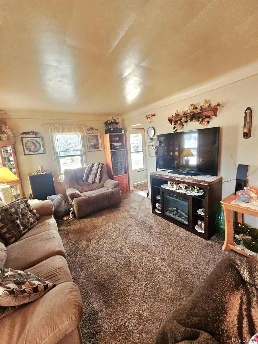 1014 ARLINGTON ST, Inkster, MI 48141 - Image #2