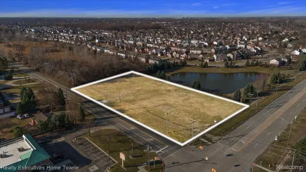 15170 15 MILE RD, SterlingHeights, MI 48312