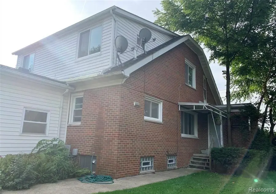 43300 N INTERSTATE 94 SERVICE DR, Belleville, MI 48111 - Image #2