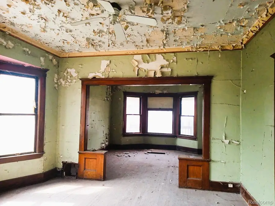 6050 VERMONT ST, Detroit, MI 48208 - Image #2