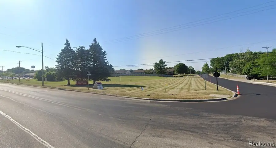 9091 MILLER RD, Swartz Creek, MI 48473 - Image #2