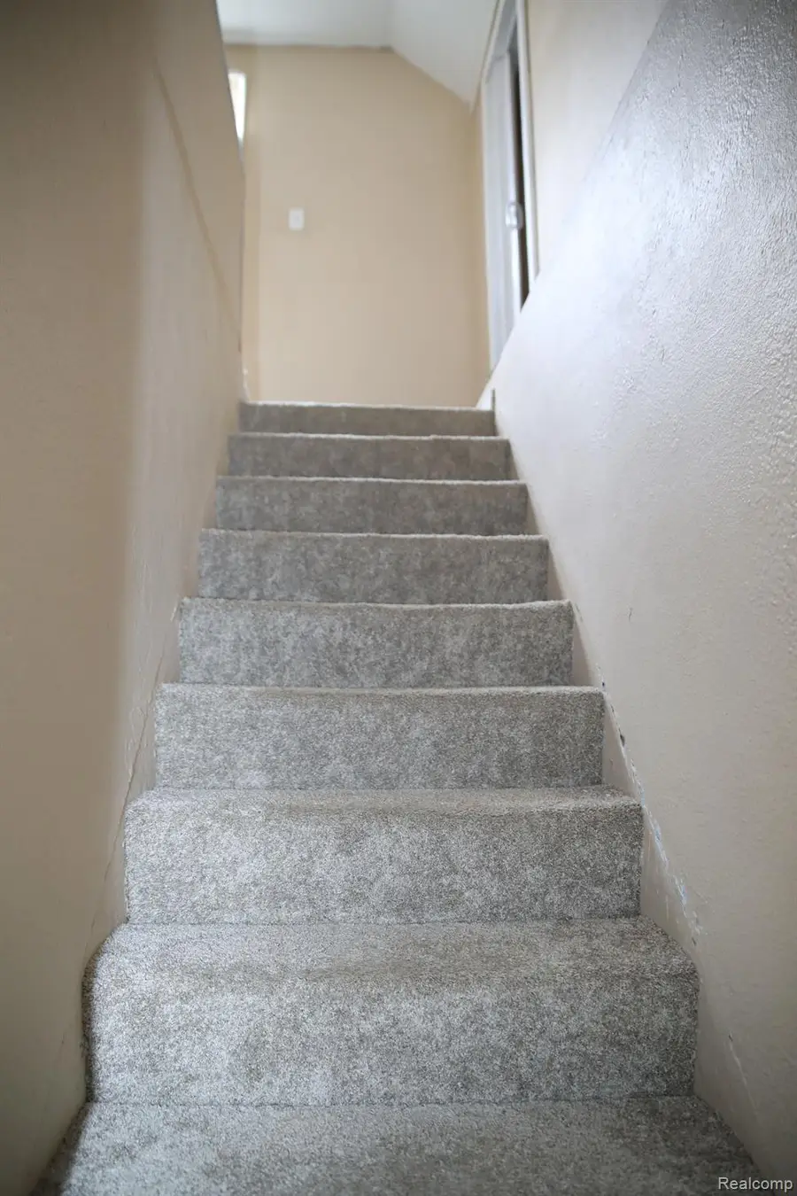 8848 HEYDEN ST, Detroit, MI 48228 - Image #3