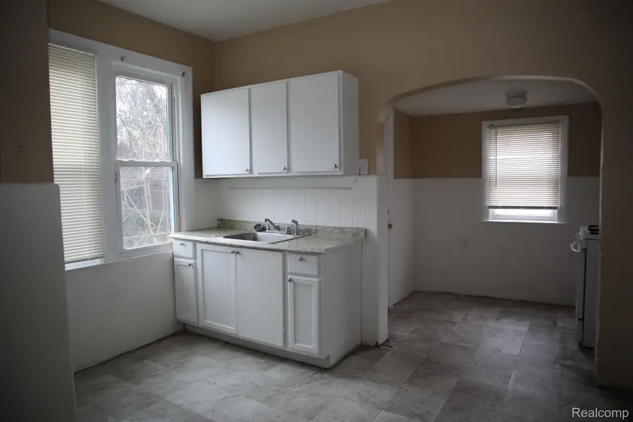 5565 FAIRVIEW ST, Detroit, MI 48213 - Image #3