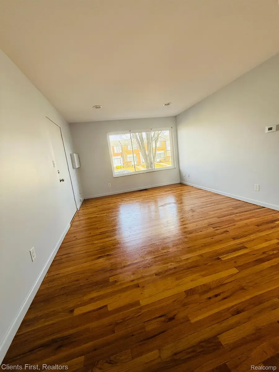 4859 MANSFIELD AVE H5, Royal Oak, MI 48073 - Image #3