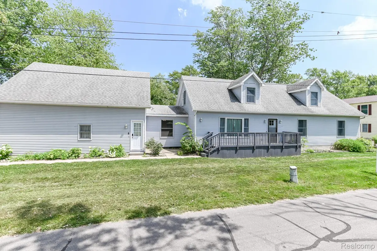 4534 SUPERIOR ST, Newport, MI 48166 - Image #1