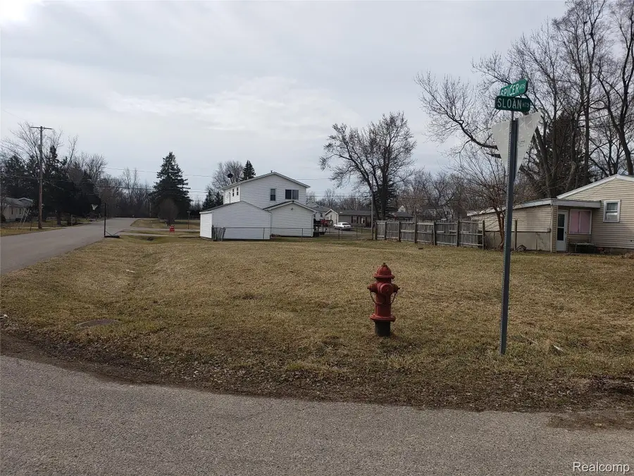 00 SLOAN HTS, Grand Blanc Charter Township, MI 48507 - Image #2