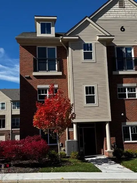 25549 GRANDVIEW LN 31 6, Novi, MI 48375