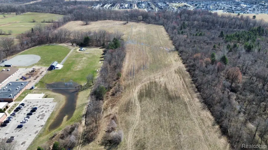 59740 HAVENRIDGE RD, New Haven, MI 48048 - Image #2