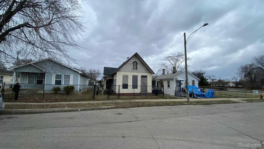 3385 WILLIAMS ST, Detroit, MI 48208 - Image #2