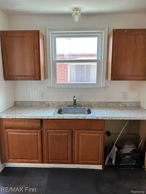 15211 EASTBURN ST, Detroit, MI 48205 - Image #3