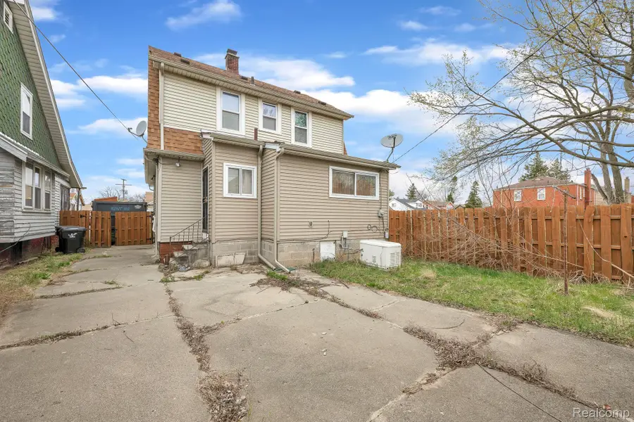 11164 GLENFIELD ST, Detroit, MI 48213 - Image #3