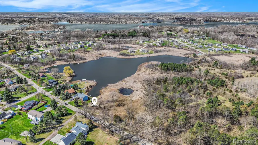 01  BUTCHER RD, Fenton, MI 48430 - Image #2