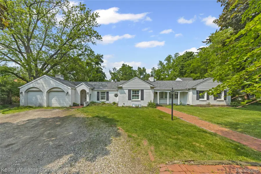 21700 W 13 MILE RD, Southfield Township, MI 48025 - Image #2