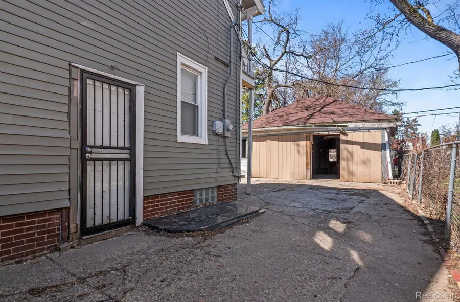 36 W GREENDALE, Detroit, MI 48203 - Image #2