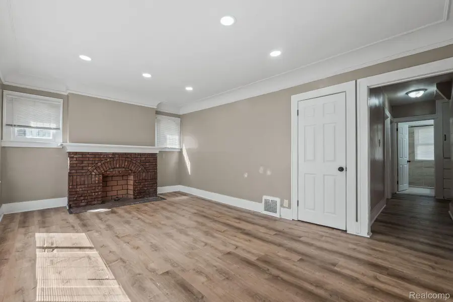 36 W GREENDALE, Detroit, MI 48203 - Image #3