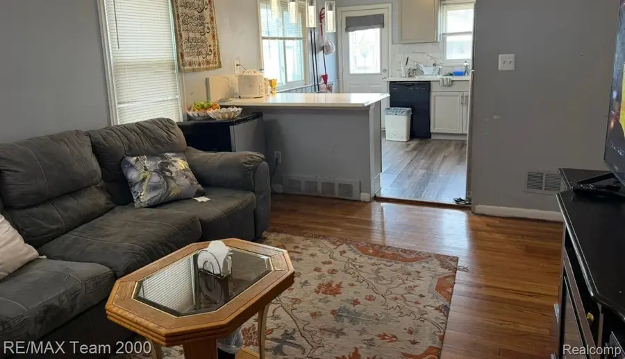 21230 AUDETTE ST, Dearborn, MI 48124 - Image #2