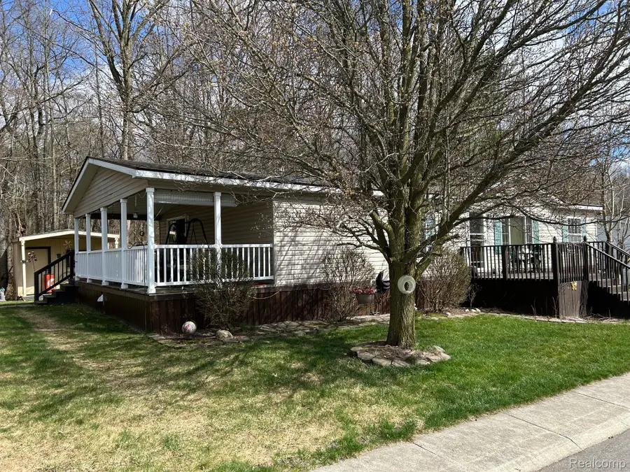 326 Basket Branch, Oxford, MI 48371 - Image #3